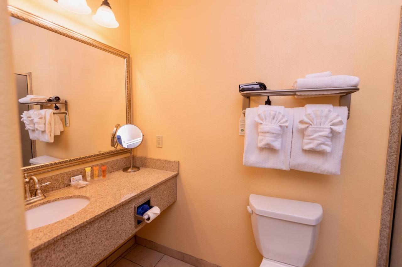 Wine Country Hotel 3*