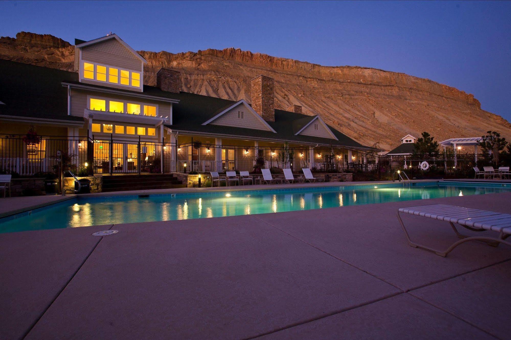 Wine Country Hotel 3*